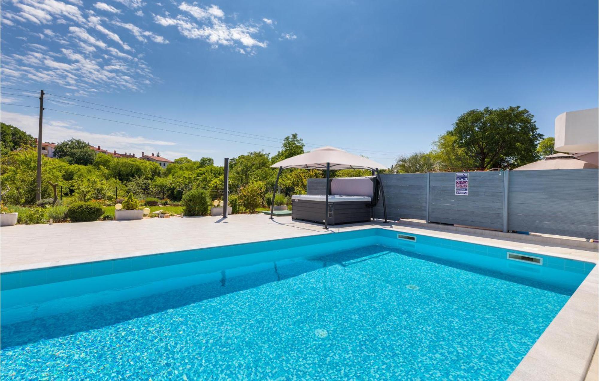 4 Bedroom Stunning In