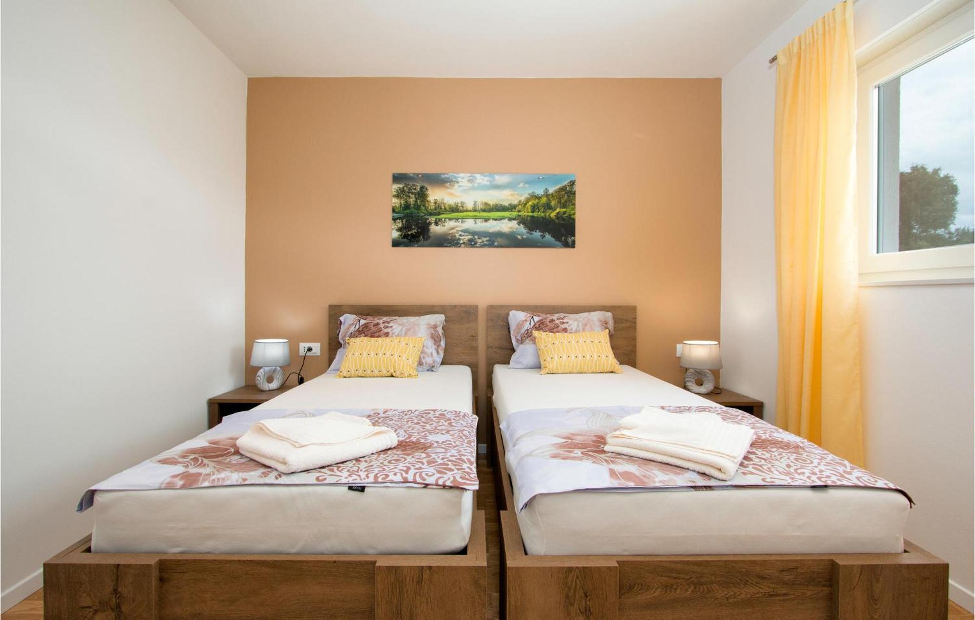 4 Bedroom Stunning In